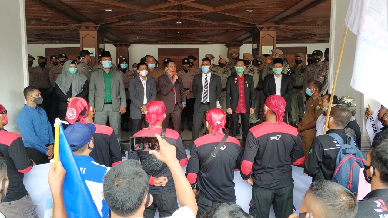 Aliansi Buruh Aceh Demo ke DPRA