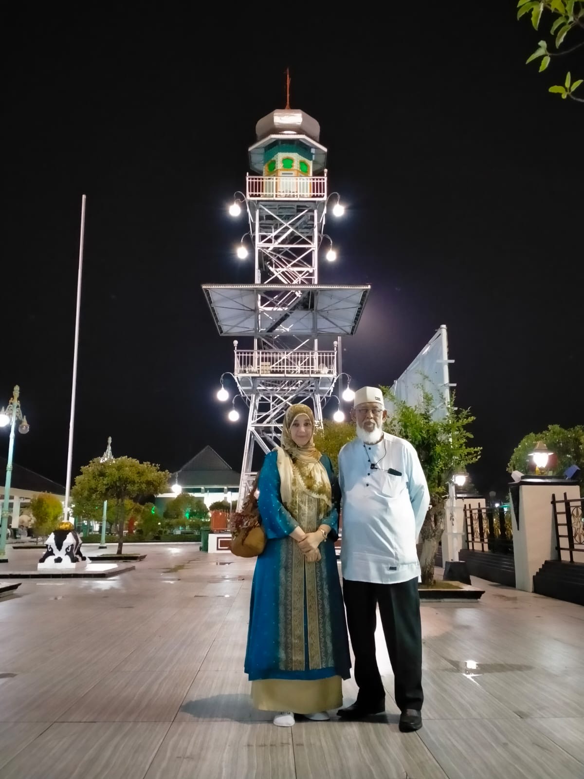 Cucu Sultan Aceh Ziarah Napak Tilas Hubungan Wali Songo dan Aceh