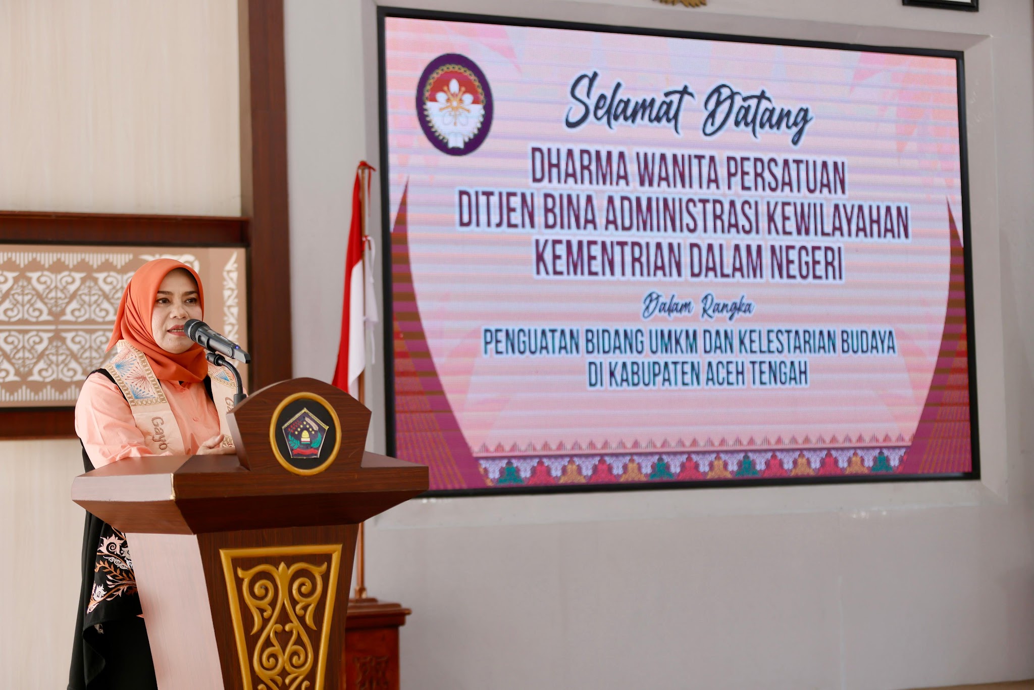 Pj Ketua Tim Penggerak PKK Aceh Kunjungi Aceh Tengah, Borong Produk Lokal