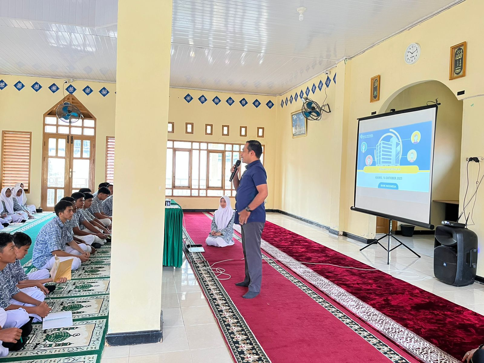 BI Edukasi Siswa SMAN 1 Peukan Bada soal Rupiah dan Sistem Keuangan Nasional