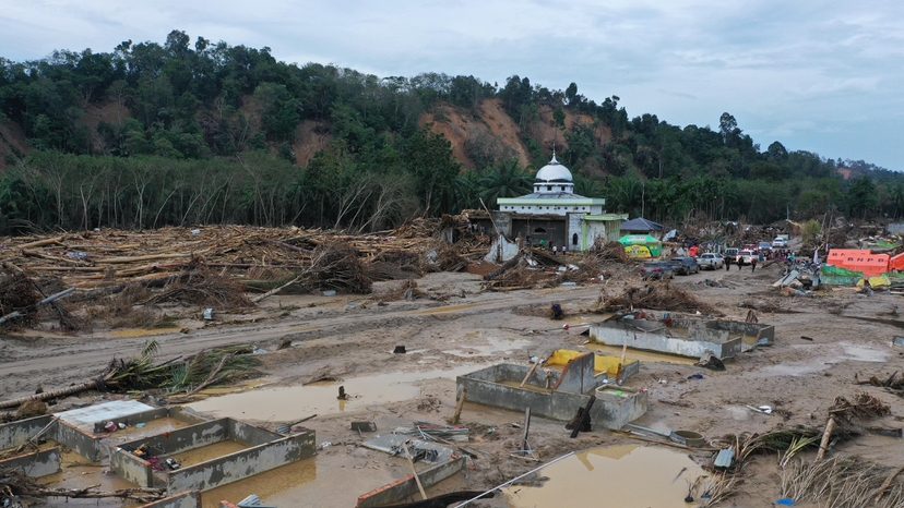 Kondisi Desa Sekumur, Kecamatan Sekerak, Aceh Tamiang, pada Jumat (18/12/2025). Desa ini hancur lebur diterjang banjir bandang akhir November 2025 lalu. (Foto: Dok. Pemerintah Aceh/KoranAceh.Net).