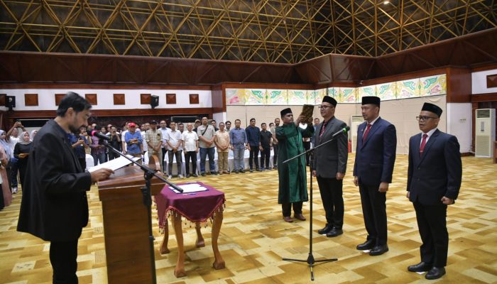 Tiga Kepala SKPA Dilantik, Mualem Minta Kinerja Dipacu