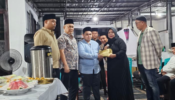 PWI Pusat Beri Santunan Duka untuk Keluarga Almarhum Zulmansyah Sekedang