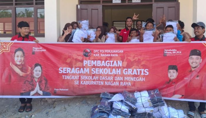 Aksi Nyata Hardiknas 2026, PDIP Nagan Raya Salurkan Ribuan Seragam Sekolah