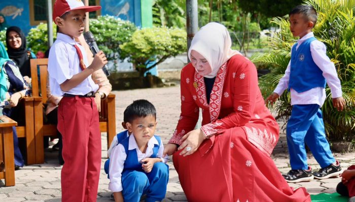 Kak Na Kampanyekan Gemar Makan Ikan untuk Dukung Kecerdasan Anak Aceh