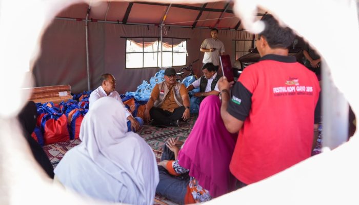Safrizal ZA Dianugerahi Garda Kemanusiaan JMSI Aceh