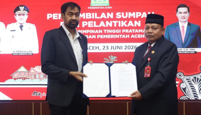 Gubernur Aceh Muzakir Manaf Lantik Misran Fuadi sebagai Kepala Dinas Syariat Islam Aceh