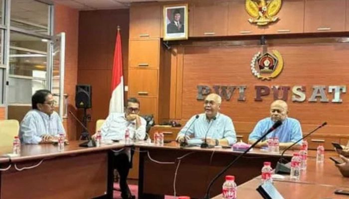 PWI Pusat Desak Hotman Paris Klarifikasi dan Minta Maaf kepada Insan Pers