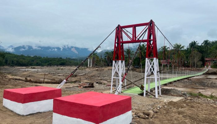 Pembangunan Jembatan Perintis Reje Payung Tuntas, Safrizal Acungkan Jempol untuk Prajurit TNI