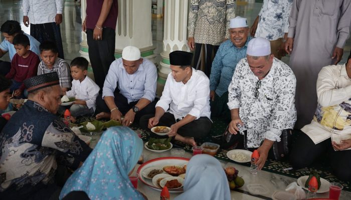 Wagub Fadhlullah Hadiri Maulid Nabi Muhammad SAW di Teupin Raya Pidie
