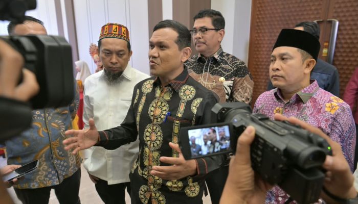 Dek Fadh Tekankan Tata Kelola Hutan dalam Program REDD+ Aceh