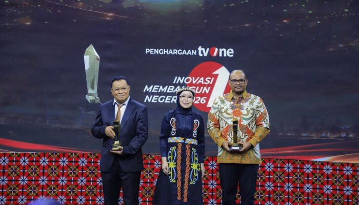 Safrizal ZA Raih Penghargaan Kepemimpinan Kolaboratif dalam Masa Kritis dari tvOne
